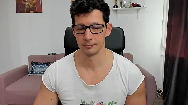 Snapshot of BrutusK08 chatting on 10, 1, 2025 BrutusK08 online show from 10, 1, 2025
