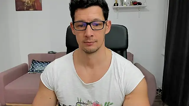 Snapshot of BrutusK08 chatting on 13, 1, 2025 BrutusK08 online show from 13, 1, 2025