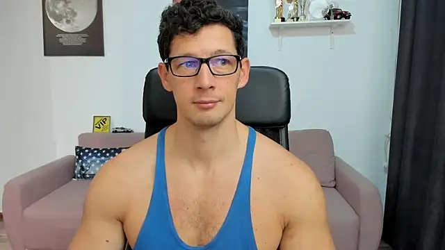 Snapshot of BrutusK08 chatting on 28, 11, 2025 BrutusK08 online show from 28, 11, 2025