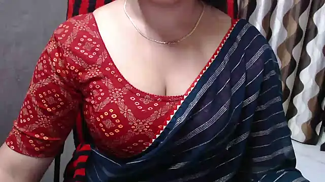Snapshot of Kaur_Jannat chatting on 2, 12, 2024 Kaur Jannat online show from 2, 12, 2024