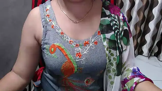 Snapshot of Kaur_Jannat chatting on 6, 12, 2024 Kaur Jannat online show from 6, 12, 2024