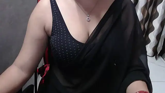 Snapshot of Kaur_Jannat chatting on 17, 12, 2024 Kaur Jannat online show from 17, 12, 2024