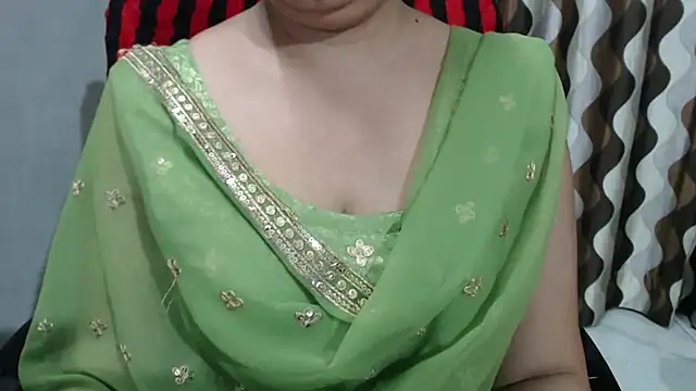 Snapshot of Kaur_Jannat chatting on 31, 1, 2025 Kaur Jannat online show from 31, 1, 2025