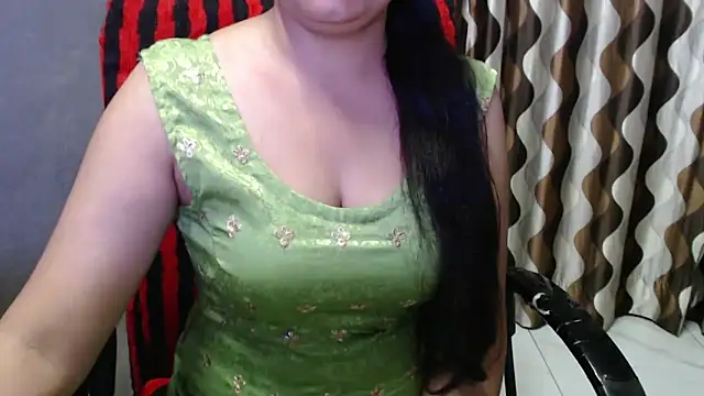 Snapshot of Kaur_Jannat chatting on 31, 1, 2025 Kaur Jannat online show from 31, 1, 2025