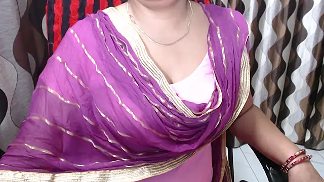Snapshot of Kaur_Jannat chatting on 3, 2, 2025 Kaur Jannat online show from 3, 2, 2025