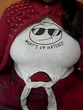 CUTE SOPHIA- online show from 29, 12, 2024