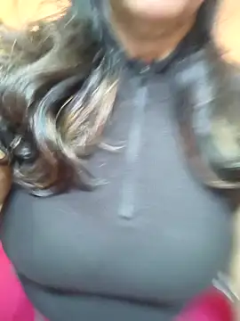 CUTE SOPHIA- online show from 30, 1, 2025