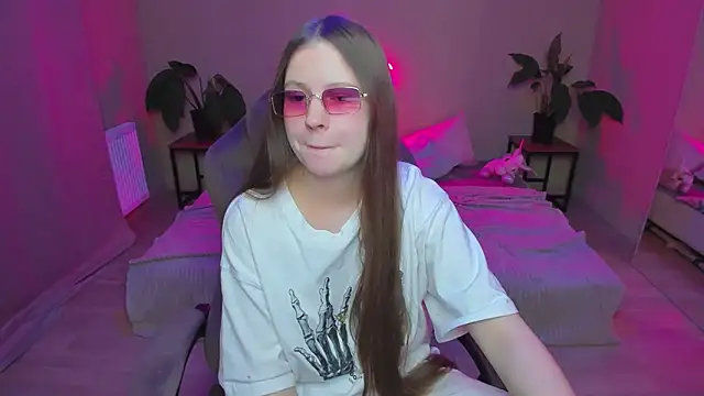 HelloRoxy online show from 17, 12, 2024