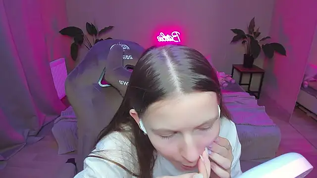 HelloRoxy online show from 19, 12, 2024