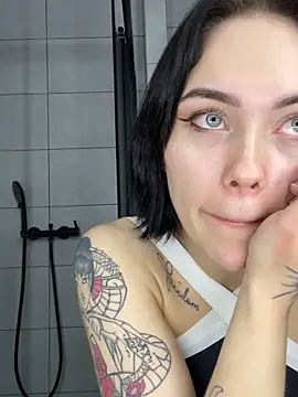 Snapshot of GroteskJane chatting on 29, 4, 2026 GroteskJane online show from 29, 4, 2026