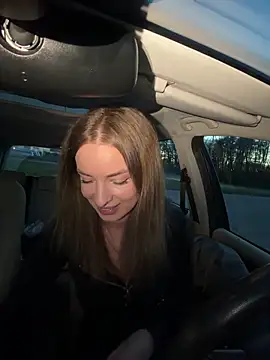 Snapshot of EvieEvans chatting on 1, 3, 2026 EvieEvans online show from 1, 3, 2026