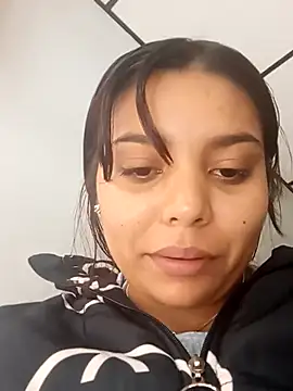 stefanie010 online show from 7, 12, 2024