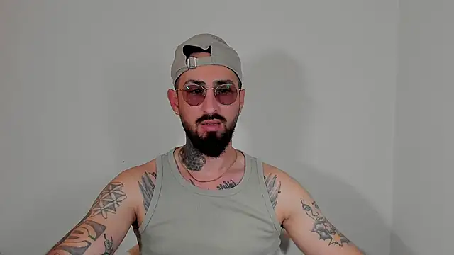 Baddfuckerr online show from 26, 1, 2025