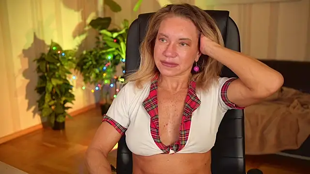 Violet Adler online show from 15, 2, 2025