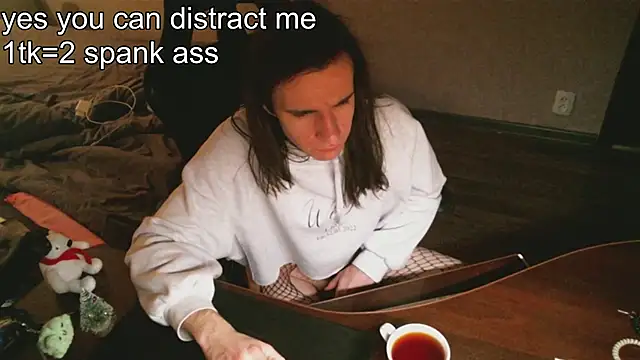 izilizi 23 online show from 28, 12, 2024