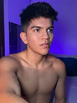 santiago 01 online show from 11, 12, 2024