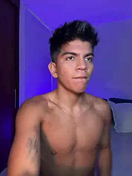 santiago 01 online show from 11, 12, 2024