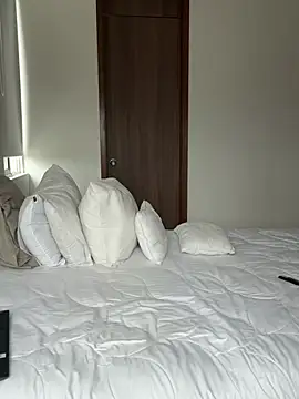 santiago 01 online show from 3, 1, 2025