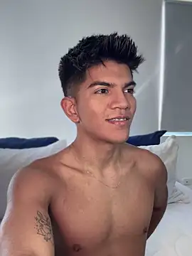 santiago 01 online show from 17, 1, 2025