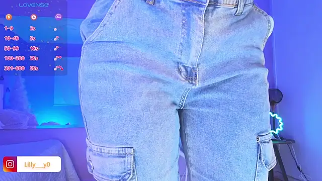 LillyDolls23 online show from 4, 3, 2025