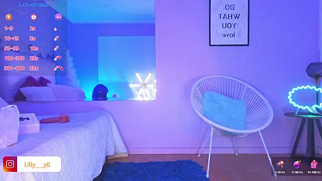 LillyDolls23 online show from 7, 3, 2025