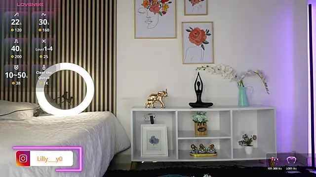 LillyDolls23 online show from 11, 11, 2025