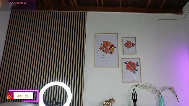 Snapshot of LillyDolls23 chatting on 3, 2, 2026 LillyDolls23 online show from 3, 2, 2026