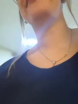 NaomiShimizu online show from 11, 4, 2026