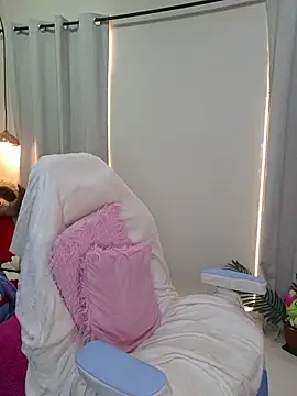 NaomiShimizu online show from 30, 4, 2026