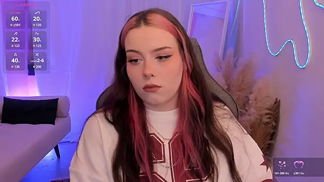 CoralineKeyns online show from 17, 6, 2026