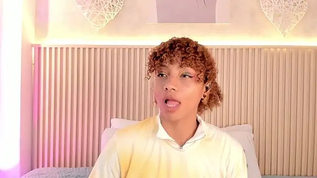 daiana curly online show from 28, 6, 2026