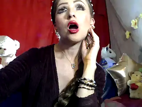hottieperla online show from 11, 12, 2024