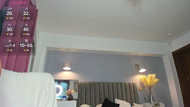 Snapshot of Awesome_Jolie chatting on 14, 12, 2025 Awesome Jolie online show from 14, 12, 2025