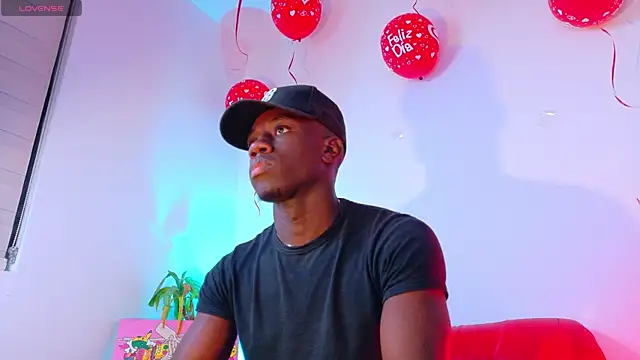 Snapshot of mike_wallace chatting on 4, 3, 2025 mike wallace online show from 4, 3, 2025