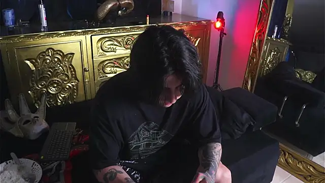 Snapshot of dantecoppolaa_ chatting on 2, 12, 2024 dantecoppolaa  online show from 2, 12, 2024