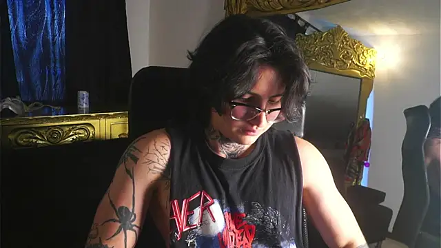 Snapshot of dantecoppolaa_ chatting on 31, 12, 2024 dantecoppolaa  online show from 31, 12, 2024