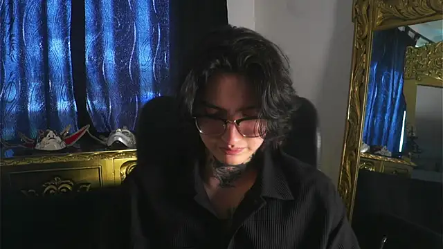 Snapshot of dantecoppolaa_ chatting on 4, 1, 2025 dantecoppolaa  online show from 4, 1, 2025