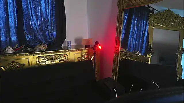 Snapshot of dantecoppolaa_ chatting on 5, 1, 2025 dantecoppolaa  online show from 5, 1, 2025