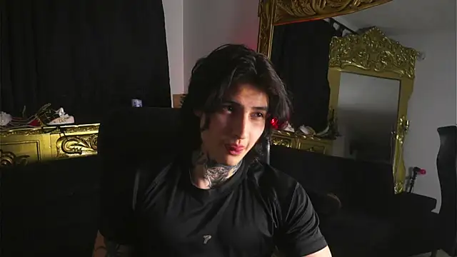 Snapshot of dantecoppolaa_ chatting on 15, 1, 2025 dantecoppolaa  online show from 15, 1, 2025