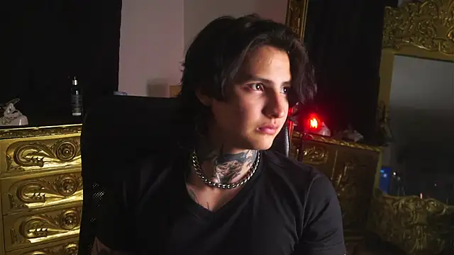 Snapshot of dantecoppolaa_ chatting on 19, 1, 2025 dantecoppolaa  online show from 19, 1, 2025