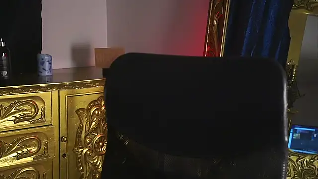 Snapshot of dantecoppolaa_ chatting on 21, 1, 2025 dantecoppolaa  online show from 21, 1, 2025