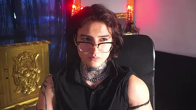 Snapshot of dantecoppolaa_ chatting on 8, 3, 2025 dantecoppolaa  online show from 8, 3, 2025
