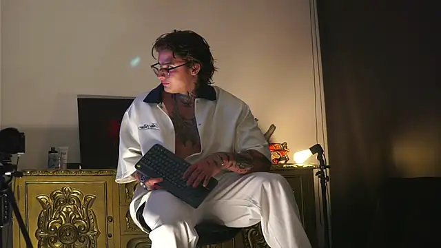 Snapshot of dantecoppolaa_ chatting on 26, 9, 2025 dantecoppolaa  online show from 26, 9, 2025