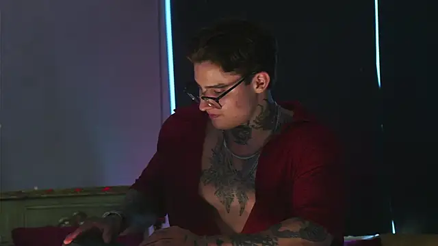 Snapshot of dantecoppolaa_ chatting on 18, 10, 2025 dantecoppolaa  online show from 18, 10, 2025