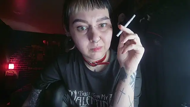 Snapshot of MoorderxDoll chatting on 13, 2, 2025 MoorderxDoll online show from 13, 2, 2025