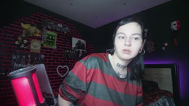 MoorderxDoll online show from 19, 10, 2025