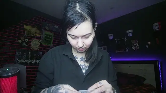 MoorderxDoll online show from 27, 2, 2026