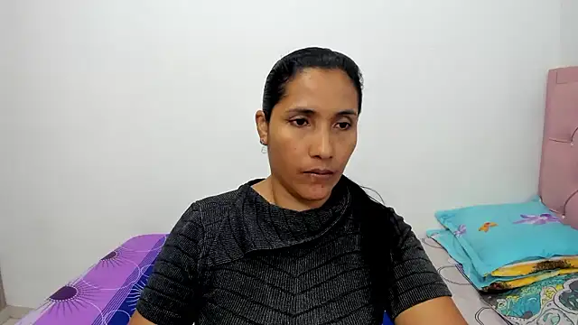 Snapshot of catalinabreyle chatting on 3, 12, 2024 catalinabreyle online show from 3, 12, 2024