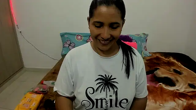 Snapshot of catalinabreyle chatting on 27, 1, 2025 catalinabreyle online show from 27, 1, 2025