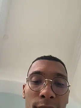Snapshot of Aaronblack1_ chatting on 23, 2, 2025 Aaronblack1  online show from 23, 2, 2025
